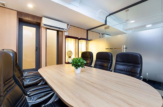 Có được chuyển quyền sở hữu tên doanh nghiệp và logo doanh nghiệp? Có được chuyển quyền sở hữu tên doanh nghiệp và logo doanh nghiệp?